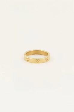 Ring Met Gegraveerde Hartjes