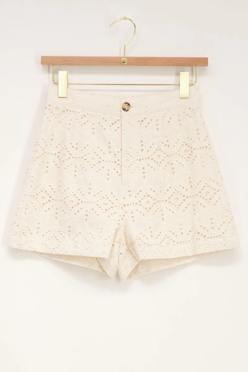 Beige Short Met Crochet 7 Beige Short Met Crochet - Afbeelding 7