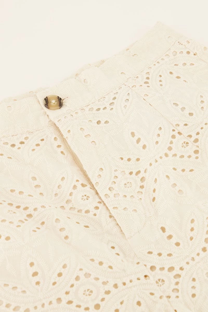 Beige Short Met Crochet 8 Beige Short Met Crochet - Afbeelding 8