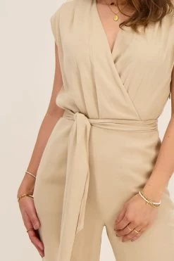 Beige Wikkel Jumpsuit Zonder Mouwen
