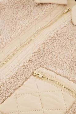 Beige Teddy Gilet Met Ritszakken -Mode Verkoop beige teddy gilet detail mj05581 0110