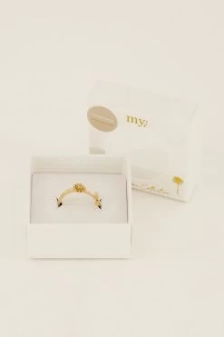 Birth Flower Ring Met Bloem