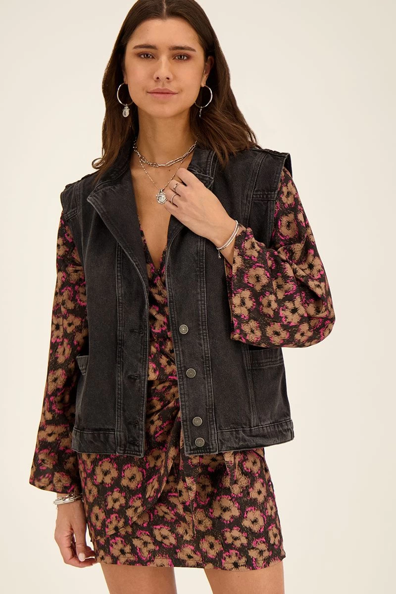 Zwart Denim Gilet Met Zakken 1 Zwart Denim Gilet Met Zakken