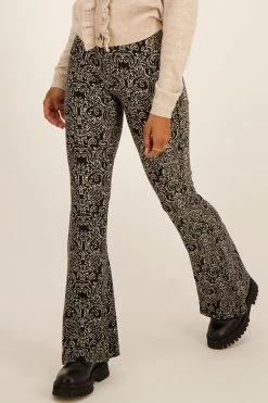 Zwarte Flared Broek Met Witte Barok Print