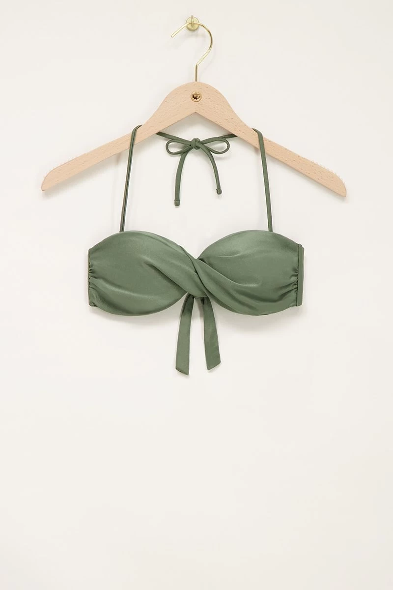 Groen Glanzende Bikini Top Met Twist 6 Groen Glanzende Bikini Top Met Twist - Afbeelding 6
