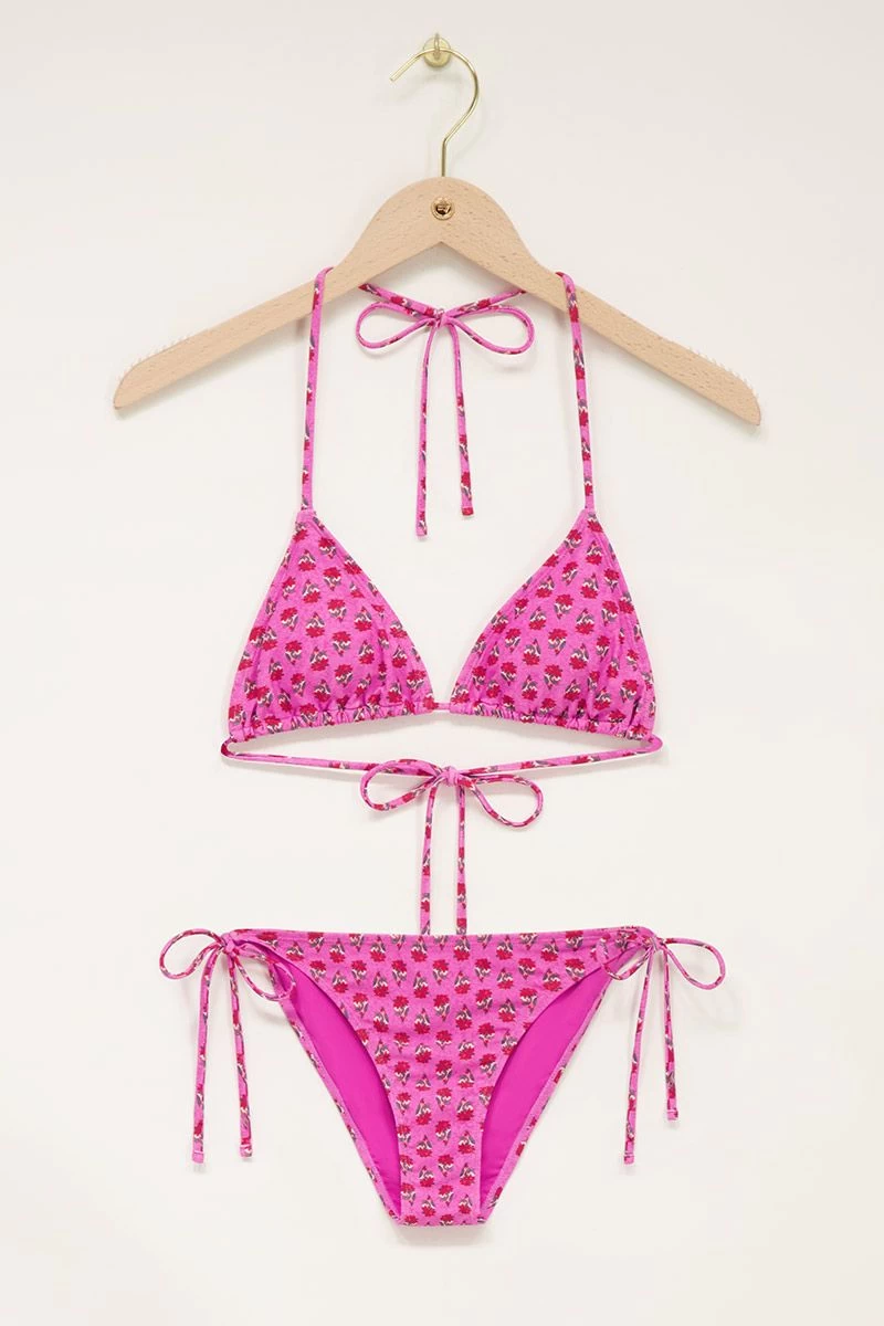 Roze Triangel Bikini Set Met Rode Bloemenprint 7 Roze Triangel Bikini Set Met Rode Bloemenprint - Afbeelding 7