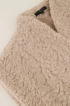 Beige Teddy Bodywarmer Met Ceintuur 13 Beige Teddy Bodywarmer Met Ceintuur -Mode Verkoop product images beige belted teddy vest 1