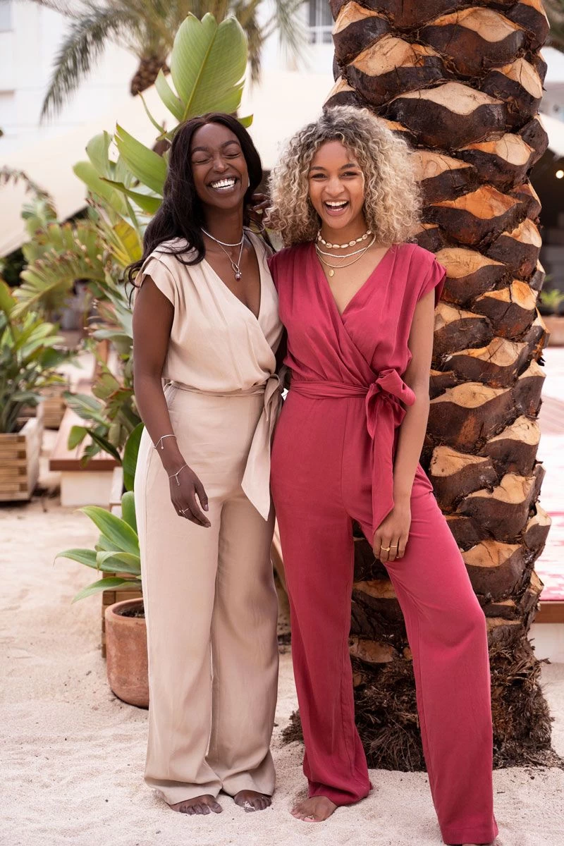 Rode Wikkel Jumpsuit Zonder Mouwen 5 Rode Wikkel Jumpsuit Zonder Mouwen - Afbeelding 5