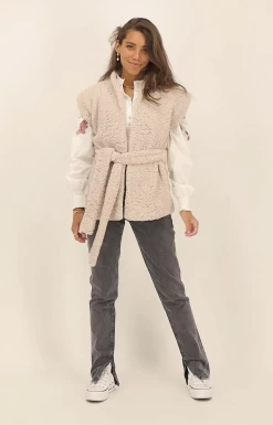 Beige Teddy Bodywarmer Met Ceintuur 9 Beige Teddy Bodywarmer Met Ceintuur -Mode Verkoop schermafbeelding 2022 08 12 om 11.42.50
