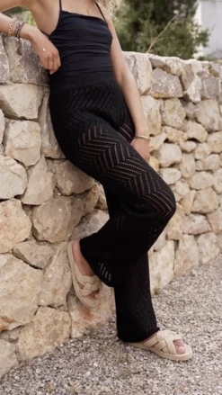 Zwarte Zigzag Flared Broek Met Lurex -Mode Verkoop schermafbeelding 2023 06 29 om 10.08.24